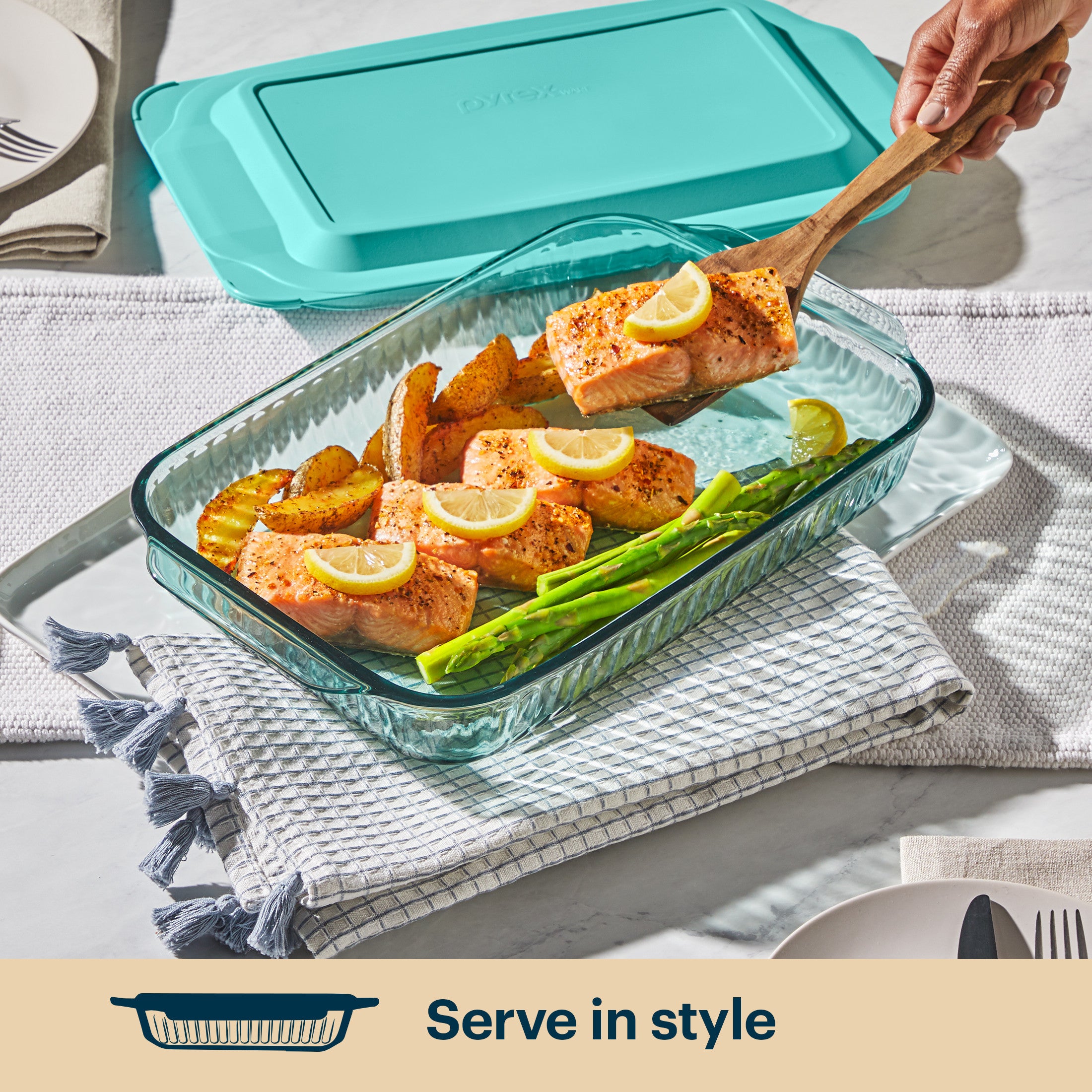 Pyrex? Sculpted Tinted Glass 3QT Oblong Baking Dish with Lid. Aqua - Image 5
